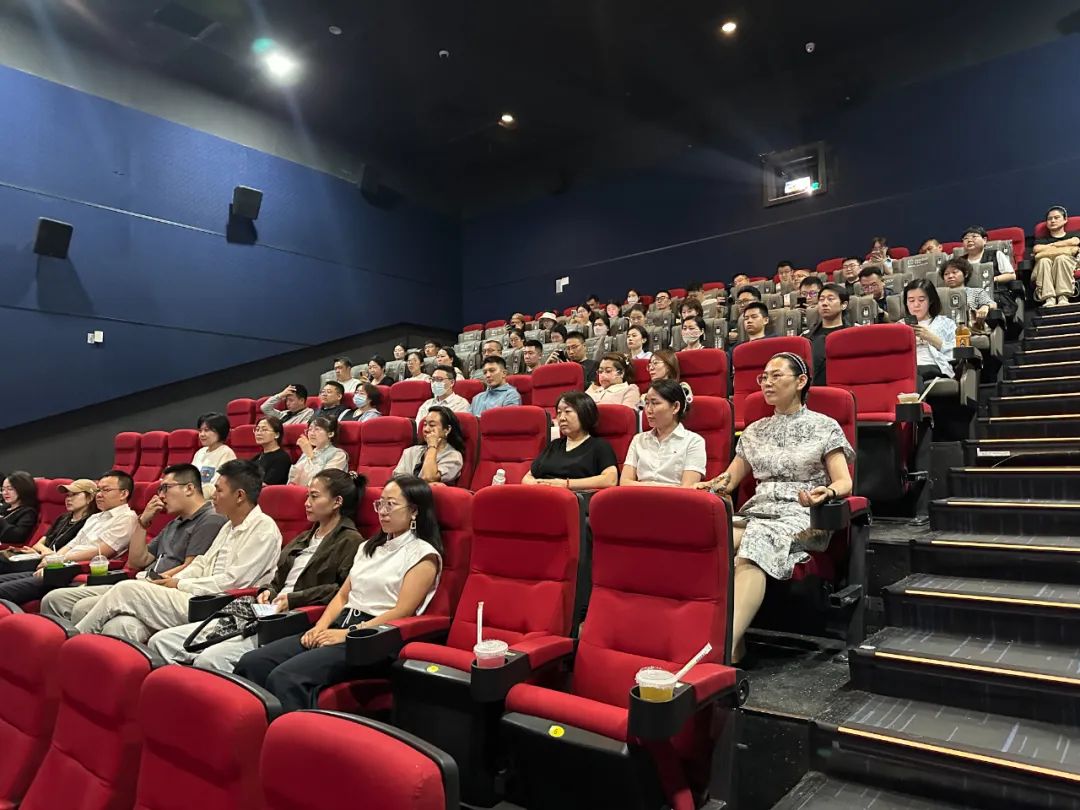 銘記歷史守初心 砥礪奮進擔(dān)使命 ——內(nèi)蒙古證券期貨業(yè)協(xié)會組織會員開展紅色觀影活動